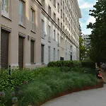 Zelazna Centre *