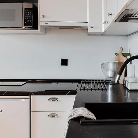 Zelazna Centre * وارسو